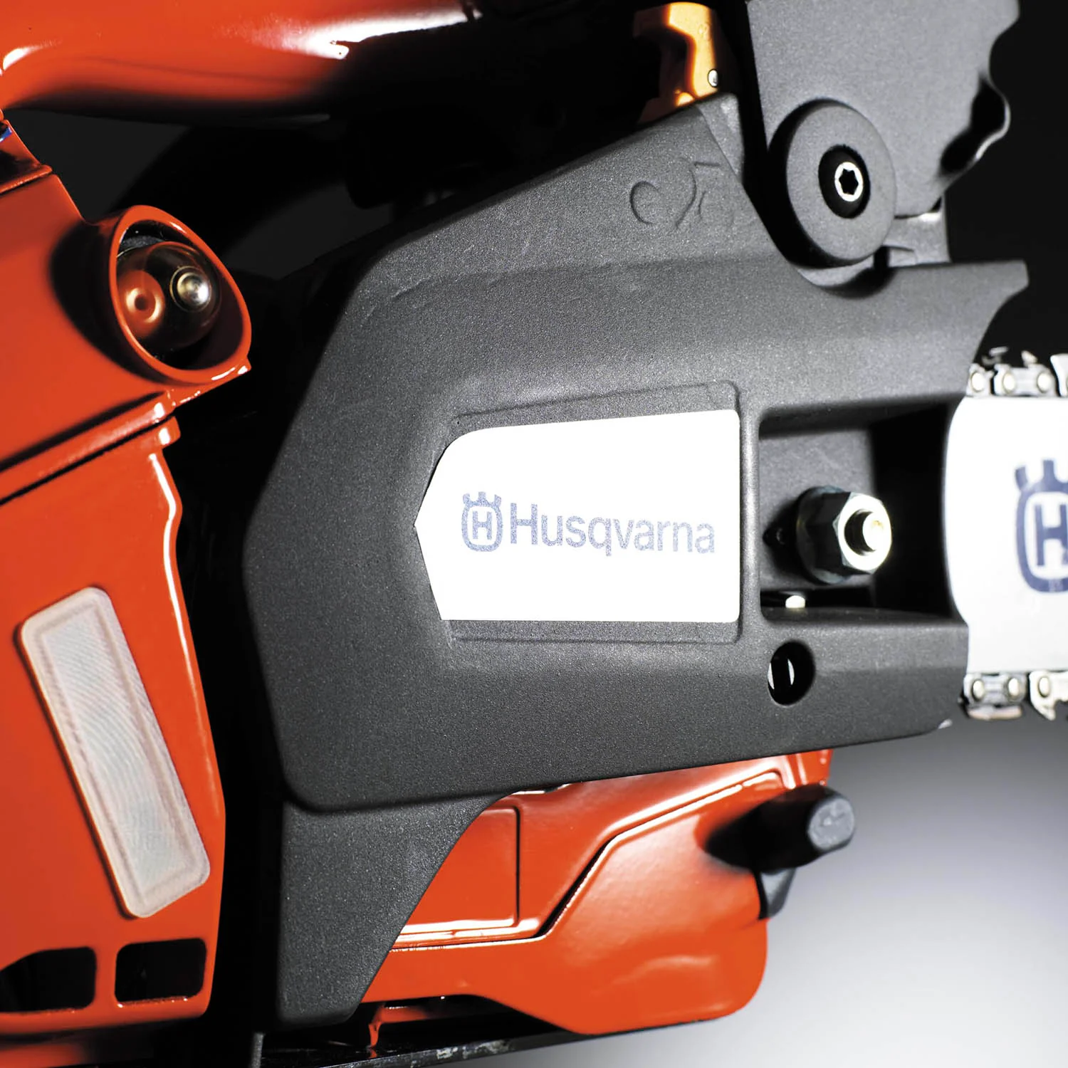 HUSQVARNA T435 Gas Chainsaw - Image 5