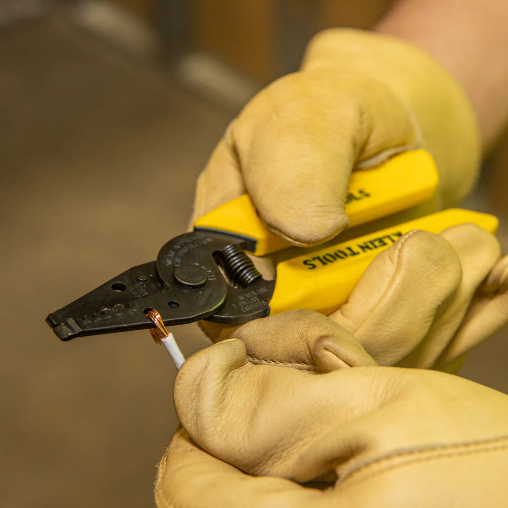 KLEIN TOOLS Wire Stripper/Cutter For 10-18 AWG Solid Wire - Image 4