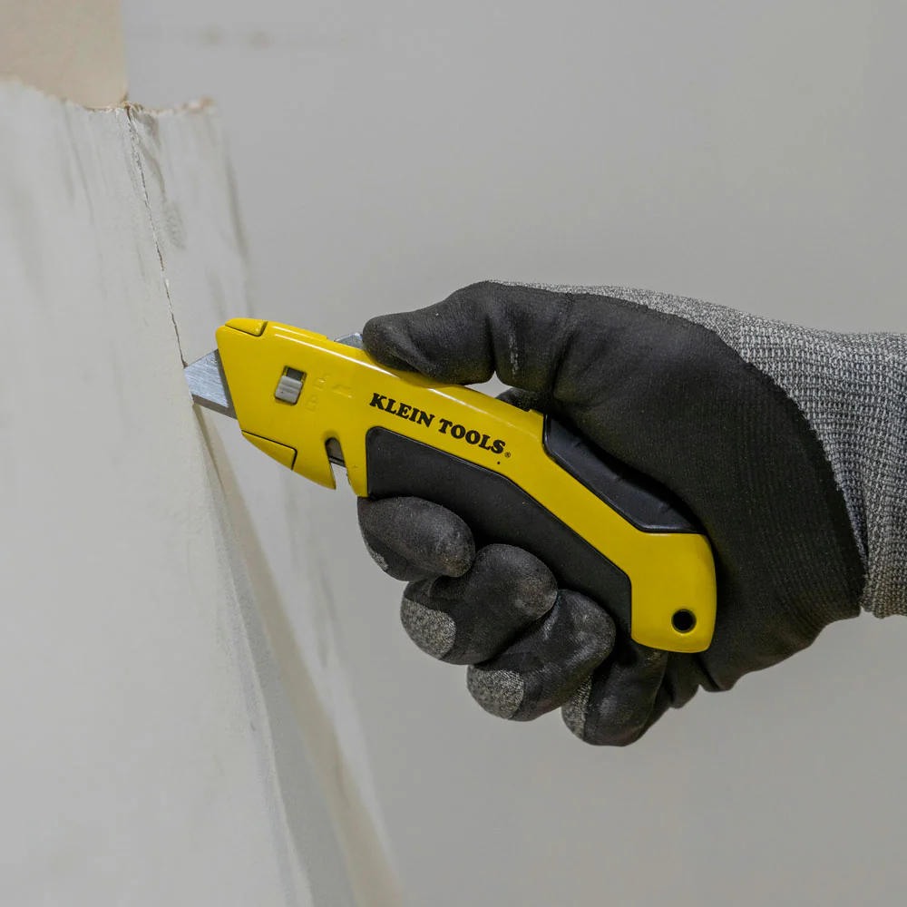 KLEIN TOOLS Self-Retracting Utility Knife - Image 5