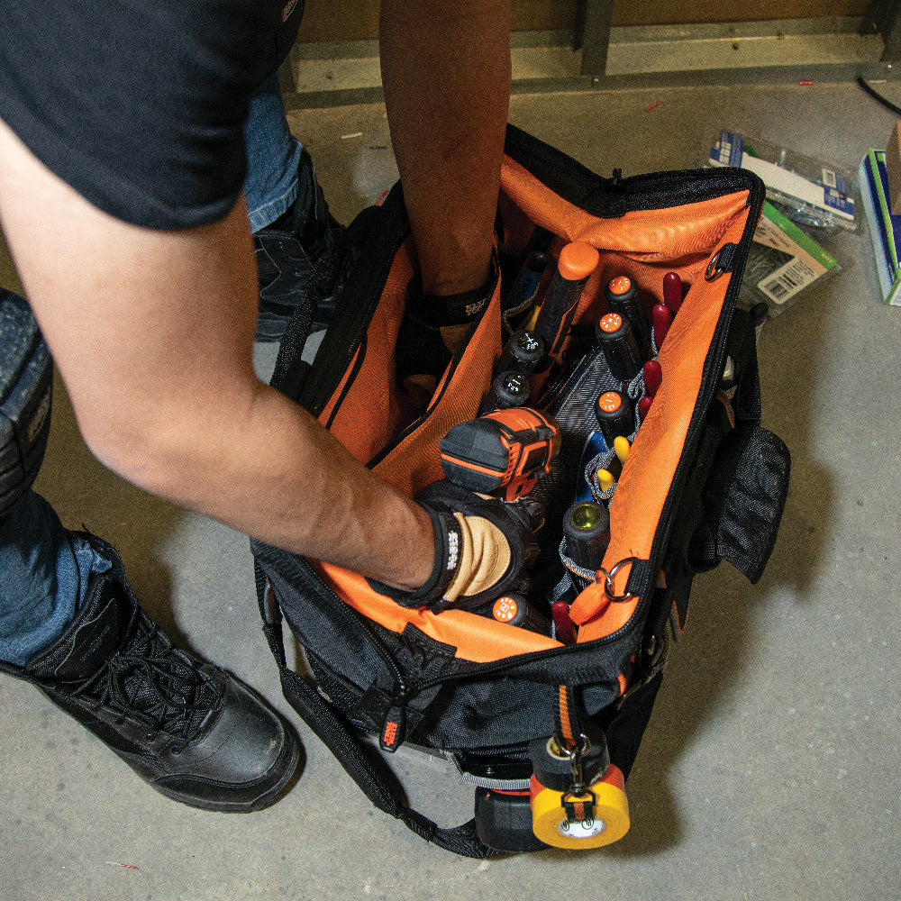 KLEIN TOOLS TRADESMAN PRO™ 16" Wide-Open Tool Bag w/ 42 Pockets - Image 4
