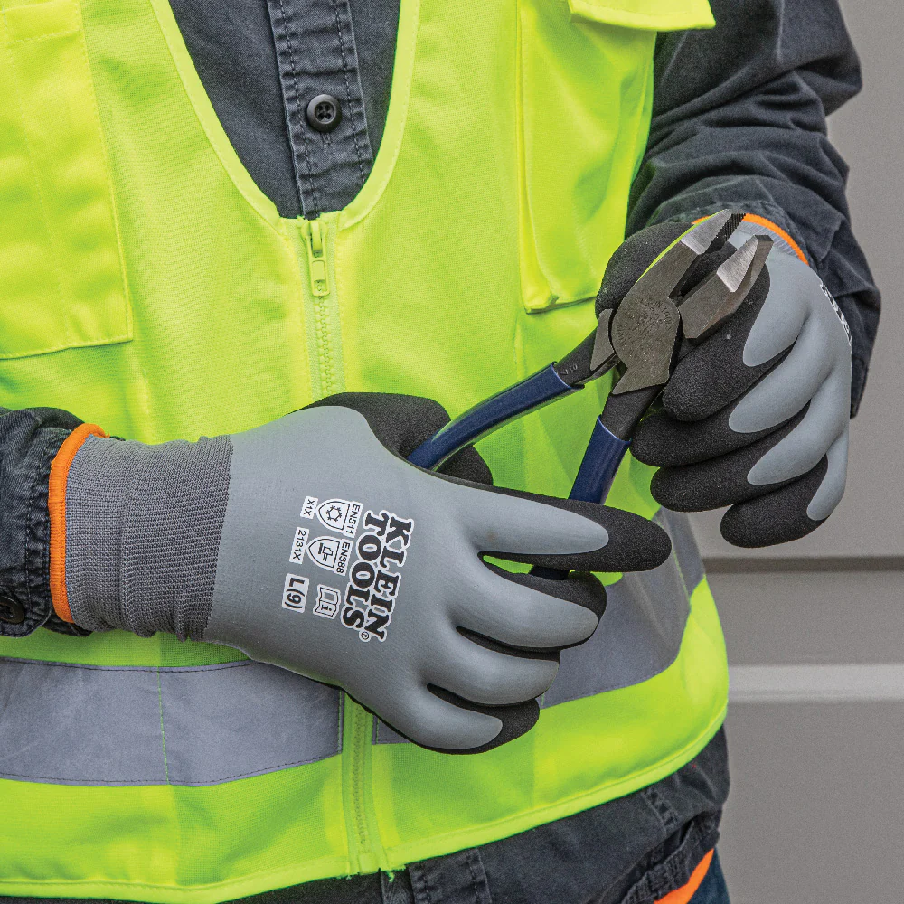 KLEIN TOOLS Thermal Dipped Gloves - Image 2