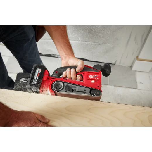 Milwaukee M18 FUEL 3” x 18” Belt Sander M18 2832-20 - Image 5