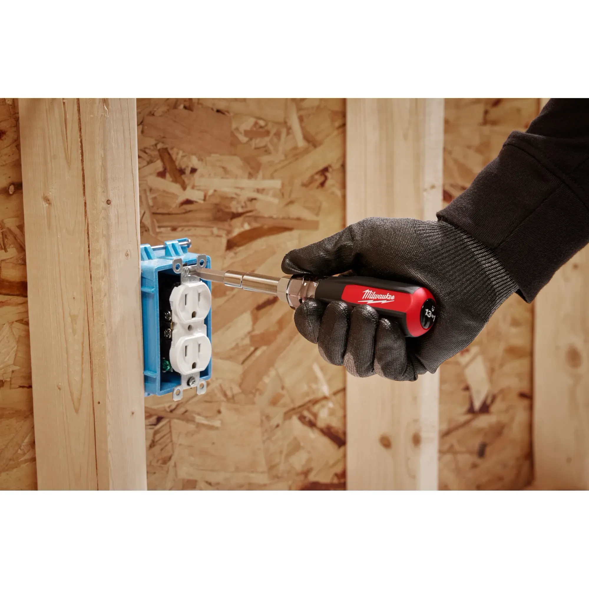 Milwaukee 13-IN-1 Magnetic Multi-Bit Screwdriver with ECX Bits 48-22-2917 - Image 3