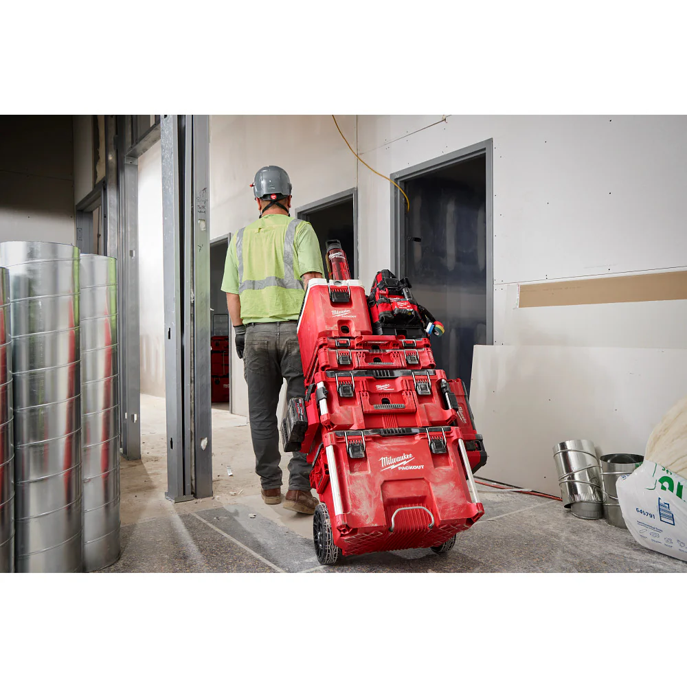 Milwaukee 36oz PACKOUT Bottle with Chug Lid PACKOUT 48-22-8373B - Image 20