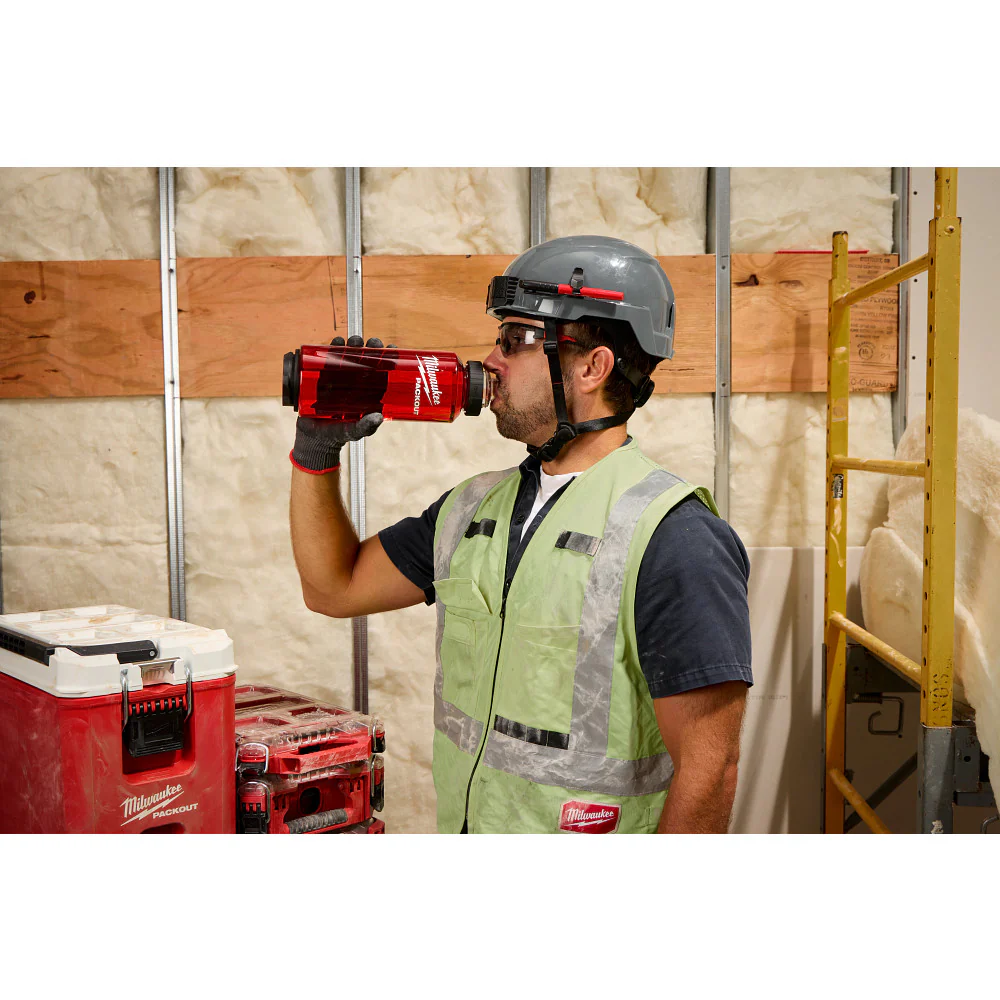Milwaukee 36oz PACKOUT Bottle with Chug Lid PACKOUT 48-22-8373B - Image 21