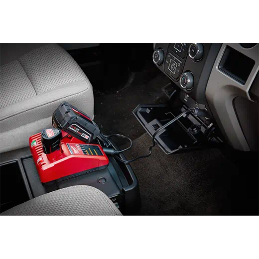Milwaukee M18 & M12 Vehicle Charger 48-59-1810 - Image 4