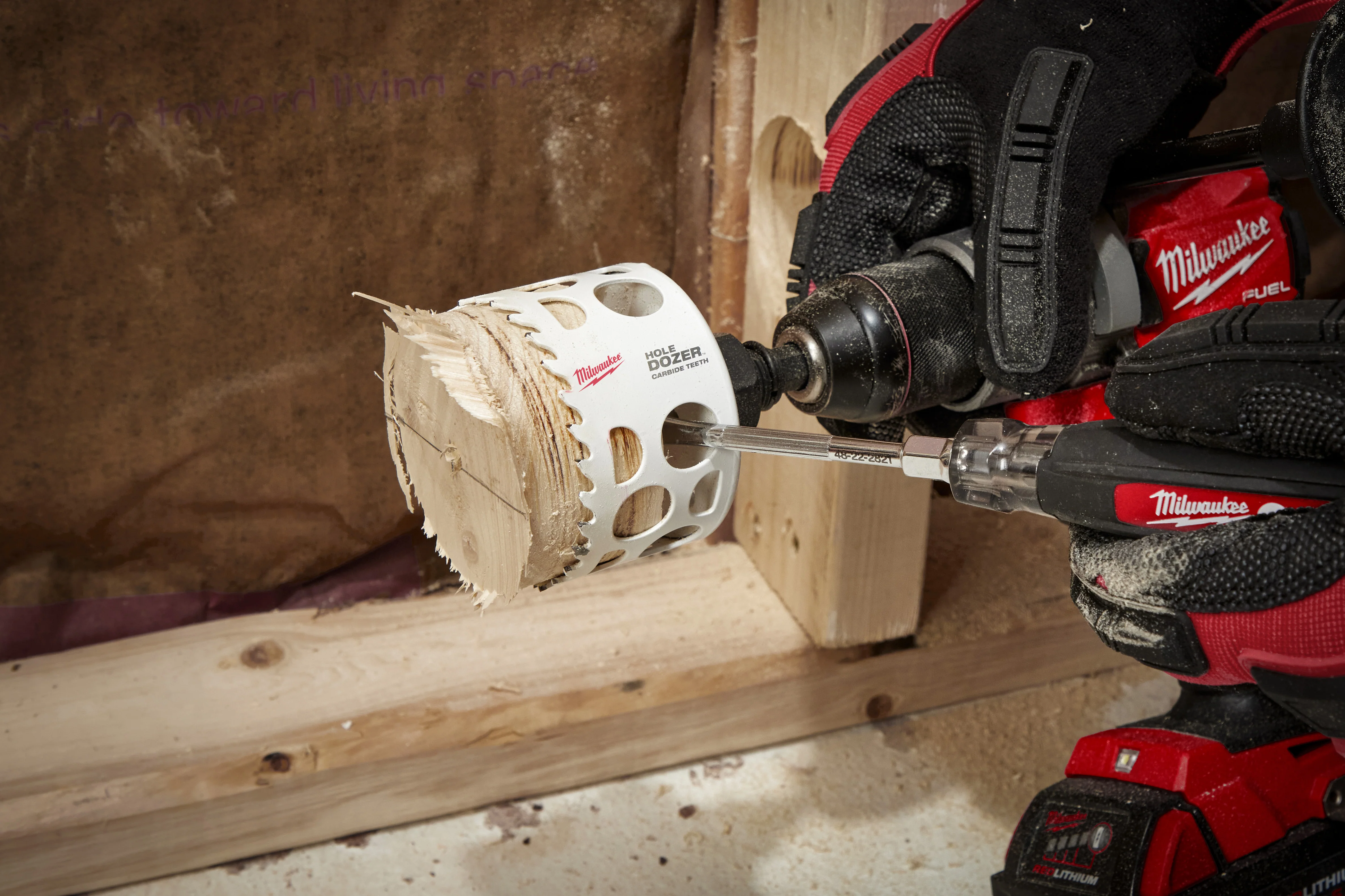 Milwaukee 9-Piece HOLE DOZER™ with Carbide Teeth Large Diameter Hole Saw Kit 49-22-3077 - Image 4