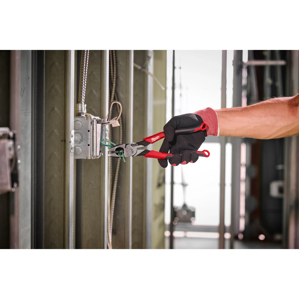 Milwaukee 9” Lineman’s Pliers (USA) MT550 - Image 6
