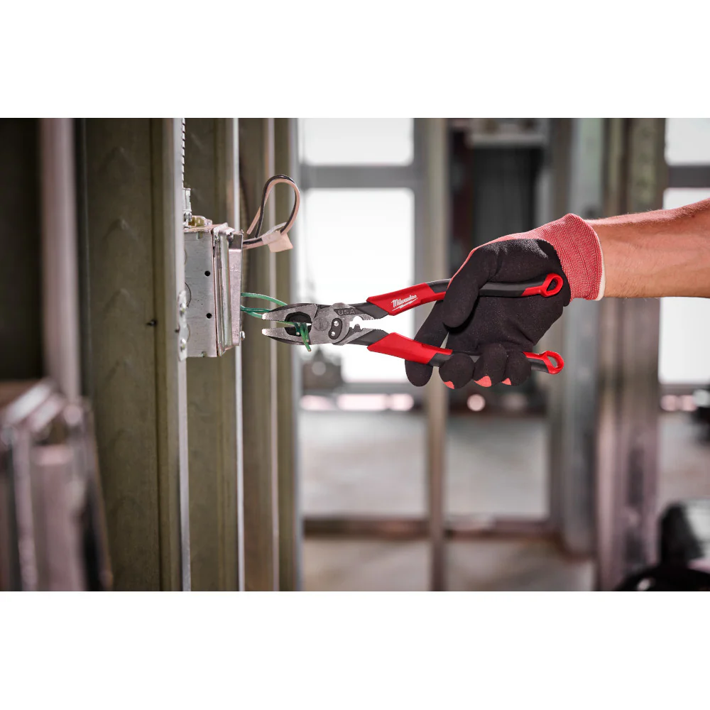 Milwaukee 9” Lineman’s Pliers with Crimper and Bolt Cutter - USA Made - MT550C - Image 5
