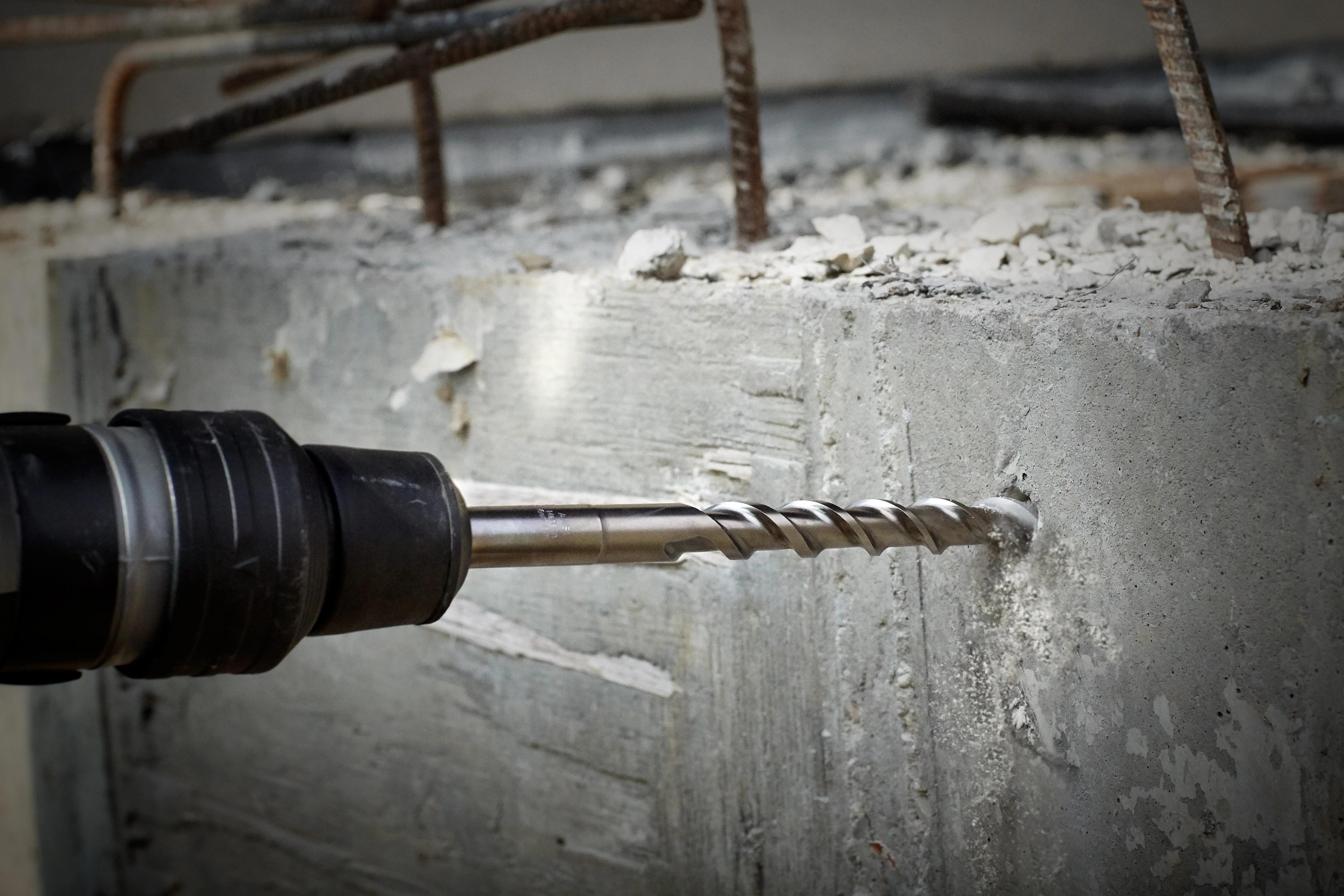 Milwaukee MX4 4-Cutter SDS Max Rotary Hammer Drill Bit 3/4" x 7" x 13" 48-20-3930 - Image 3